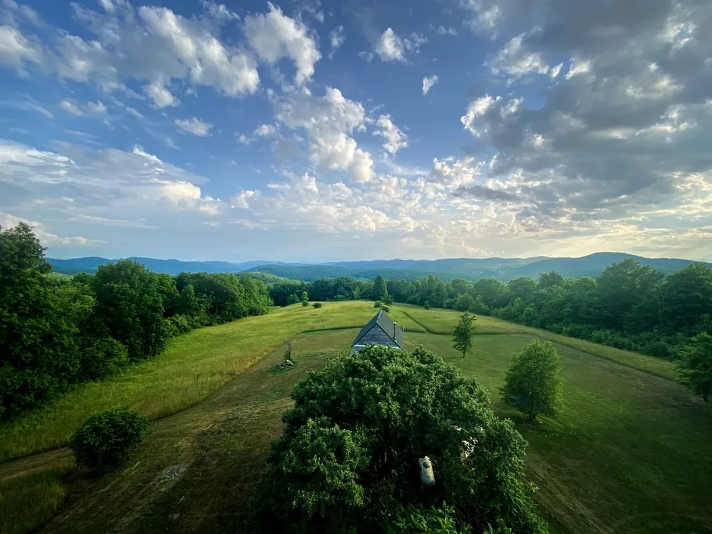 Slateville Retreat ~ Private Tower & Cabin NY/VT Border