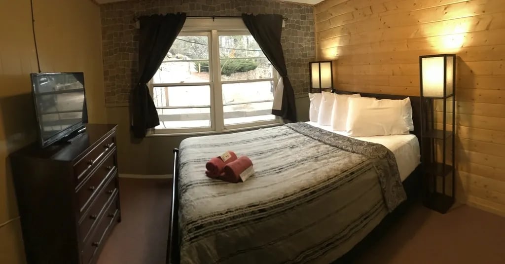 Apple Creek Cottages gallery 1