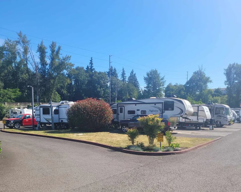 Riverside RV Park gallery 1