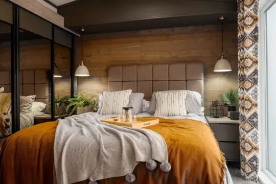 Oaklands Park gallery 3