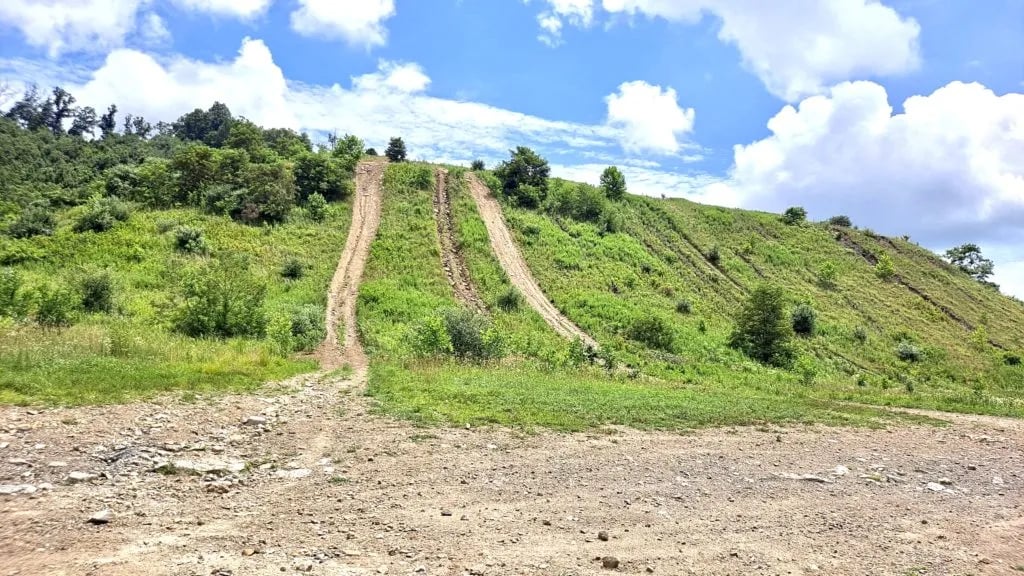 Hilltop Escape LLC gallery 1