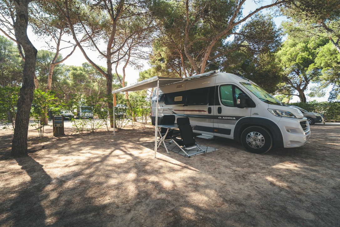 HolaCamp Sitges Garrofer gallery 1