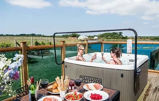 Ream Hills Caravan Park gallery 3