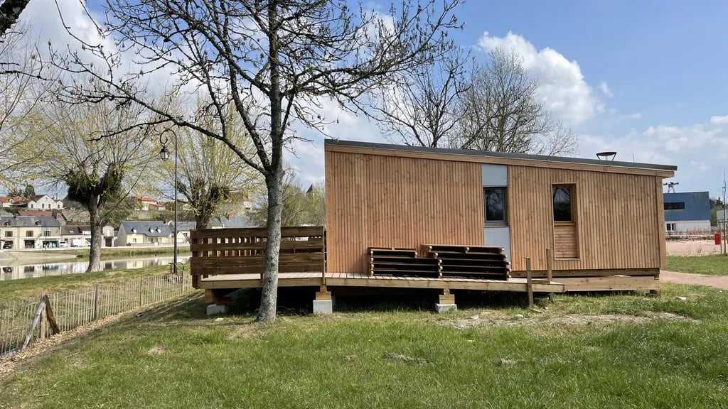 Camping Municipal Cercy La Tour gallery 1