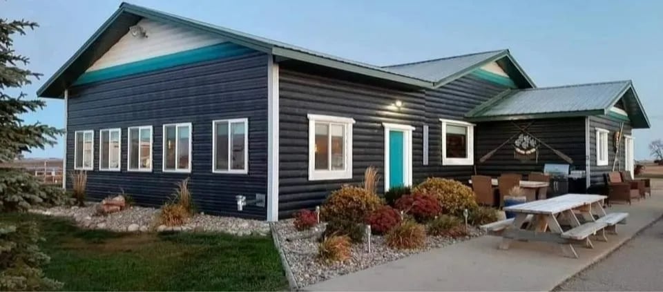 North Shore Lodging and Campground