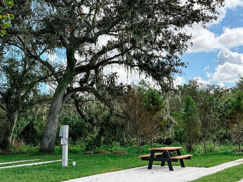 Linger Lodge RV Park & Restaurant gallery 1