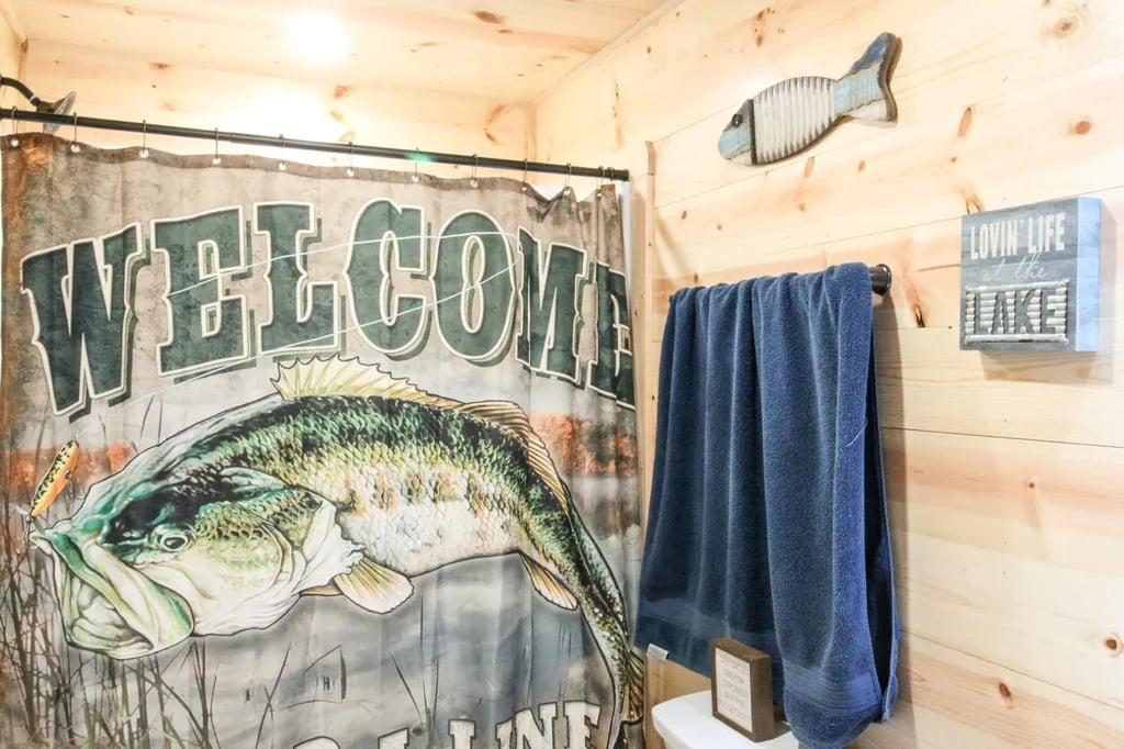 Blue Sky Lake Livingston RV Park & Cabins gallery 1