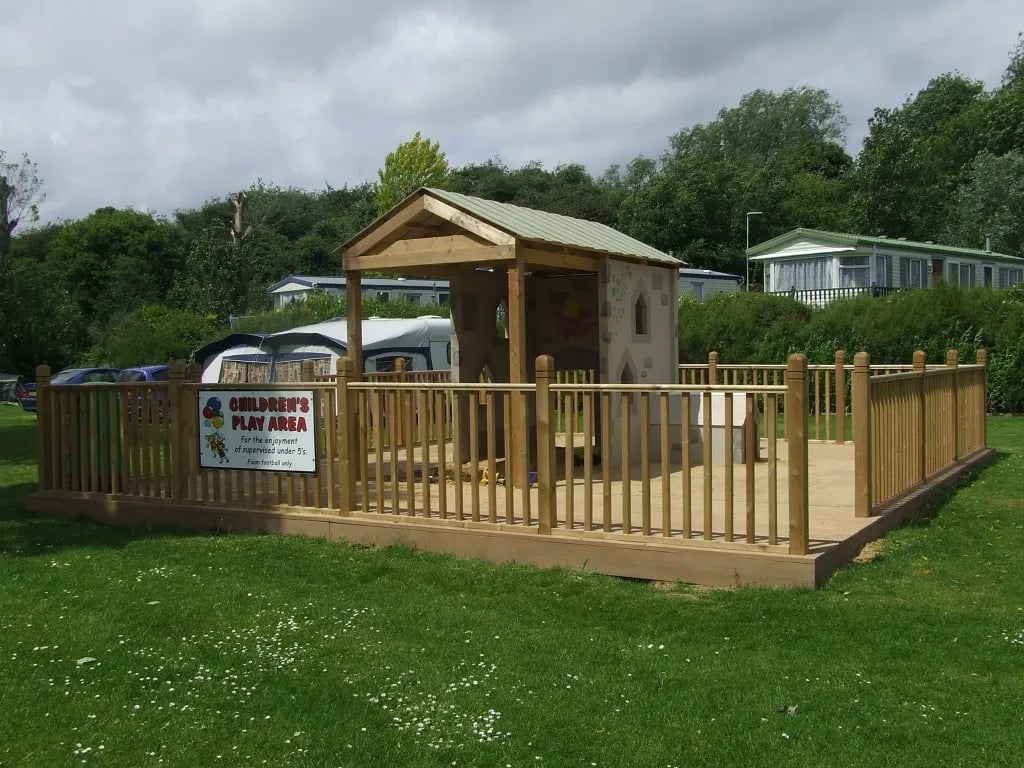 Peewit Caravan Park gallery 1