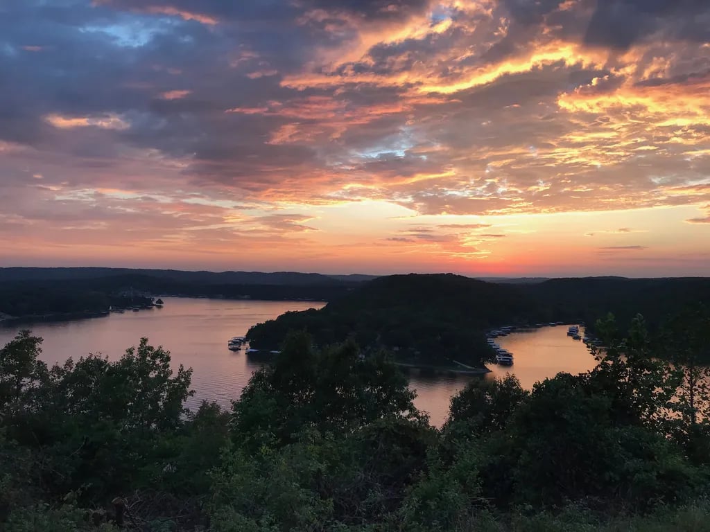 Clapping Oaks Campground and Lodging gallery 1