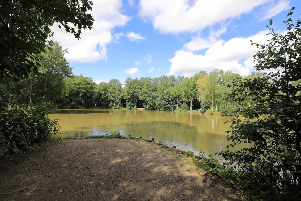 The Oaks Lakes Caravan Park gallery 1