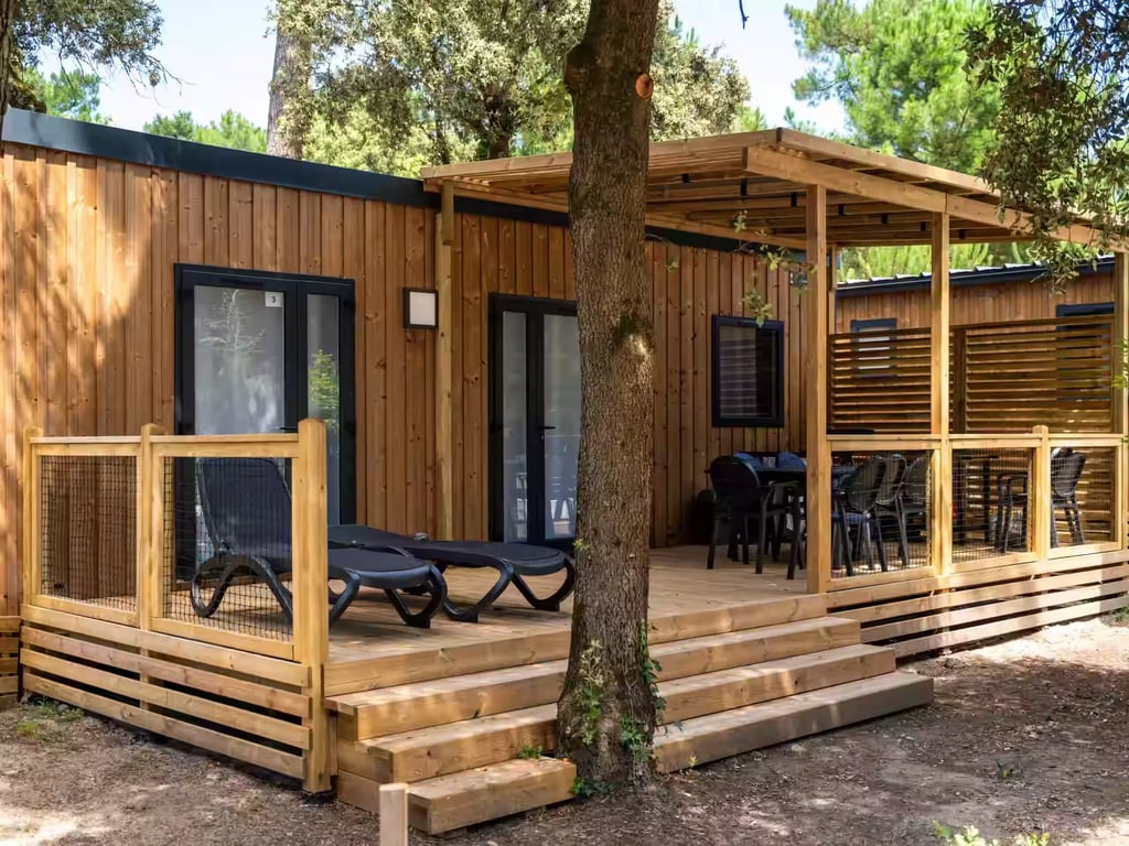 Flower Camping Monplaisir