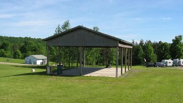 Shamrock Pines Campground gallery 3