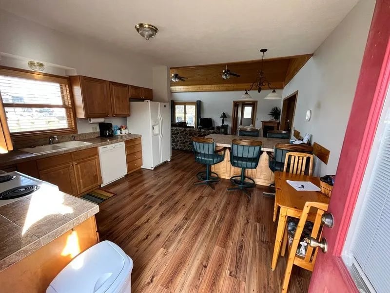 Denton Ferry RV Park & Cabin Rental gallery 1