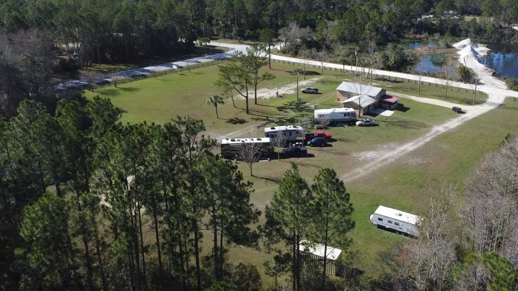 Summer Breeze RV Park gallery 2