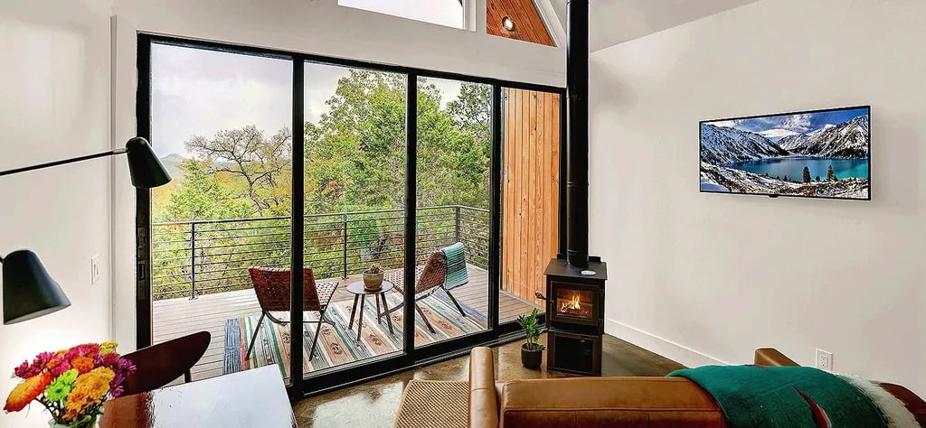 Black Canyon Wimberley Farmhouse Cottages & Luxury RV Park gallery 3