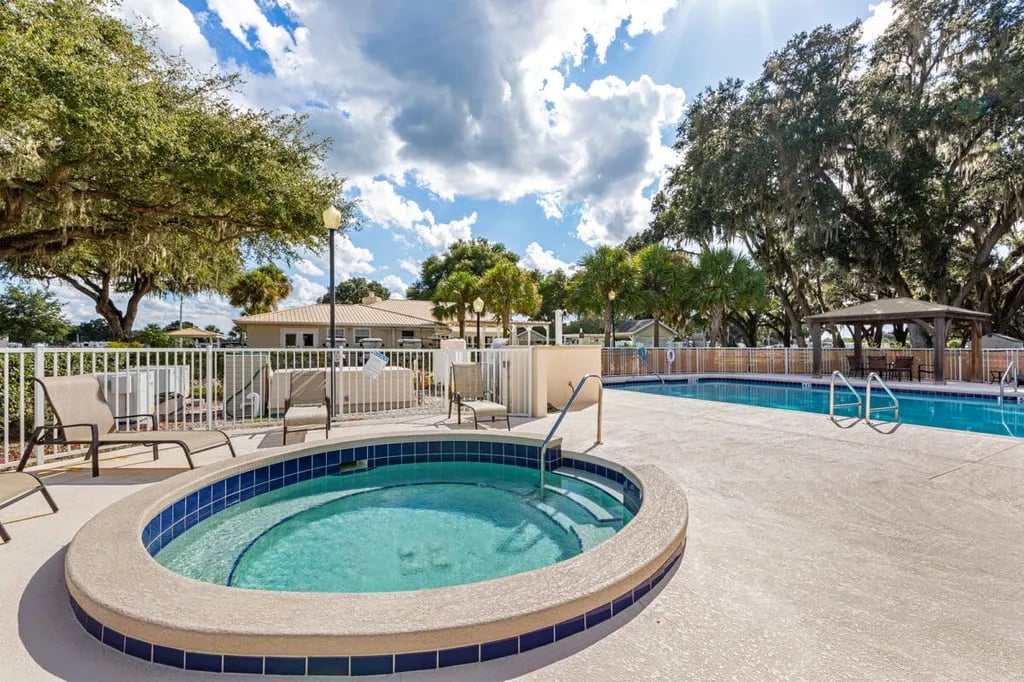 Paradise Oaks RV Resort