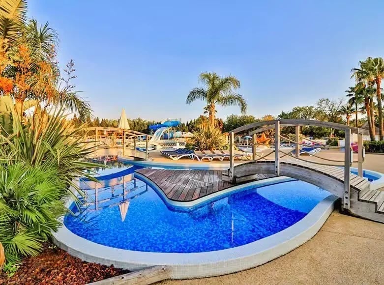 Camping Le Port Pothuau gallery 1