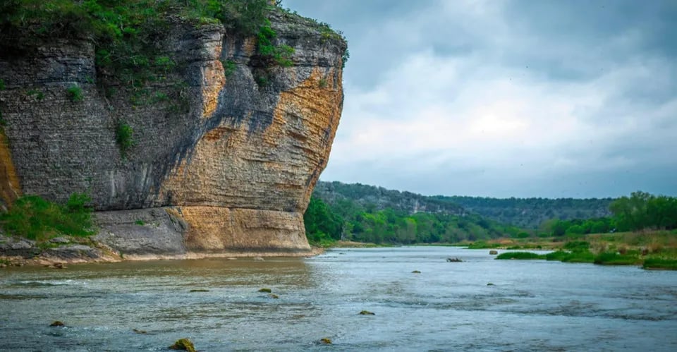 Barefoot Fishing Camp & RV Park