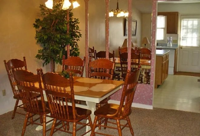 Thousand Trails Diamond Caverns RV & Golf Resort gallery 3