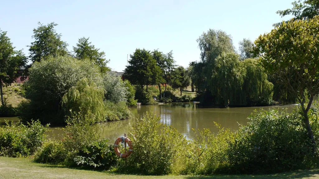 Homestead Lake Park gallery 1