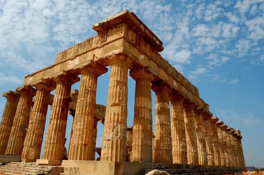 Camping in Sicily Agrigento ruins valley temple