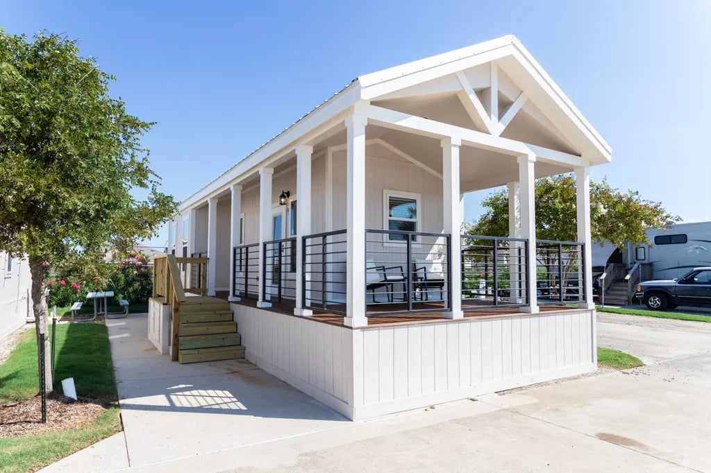 Mont Belvieu RV Resort gallery 3