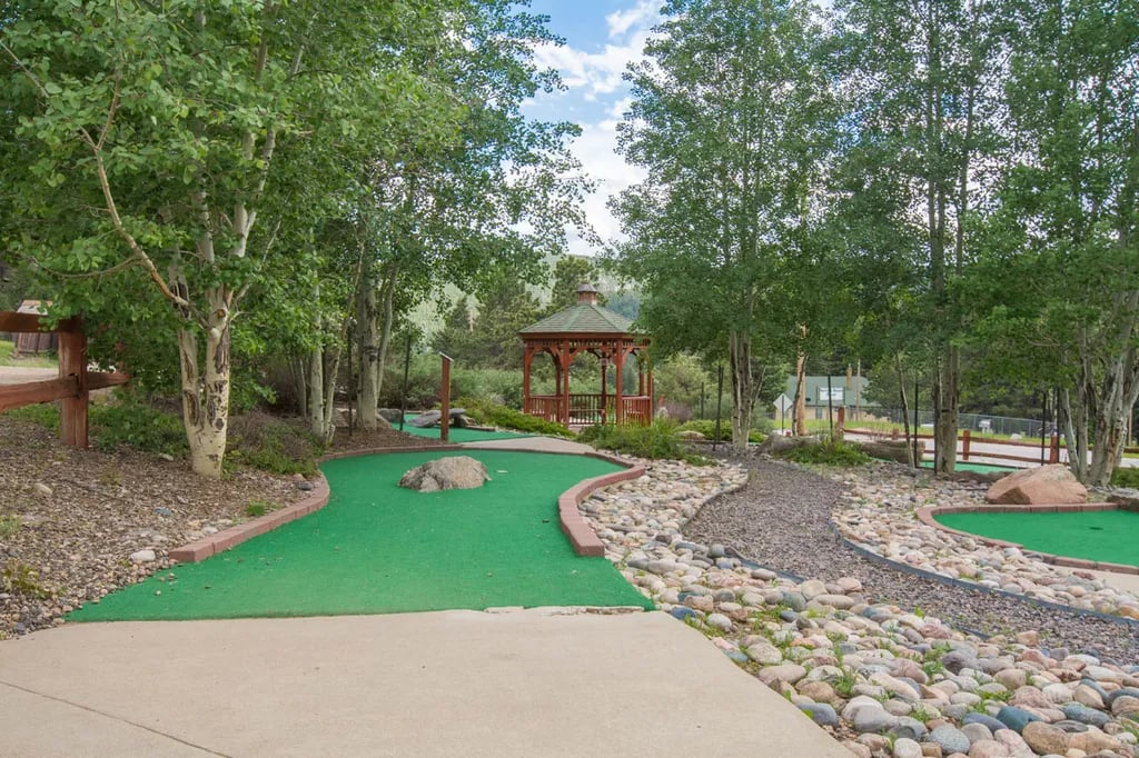 Yogi Bear’s Jellystone Park at Estes Park gallery 3