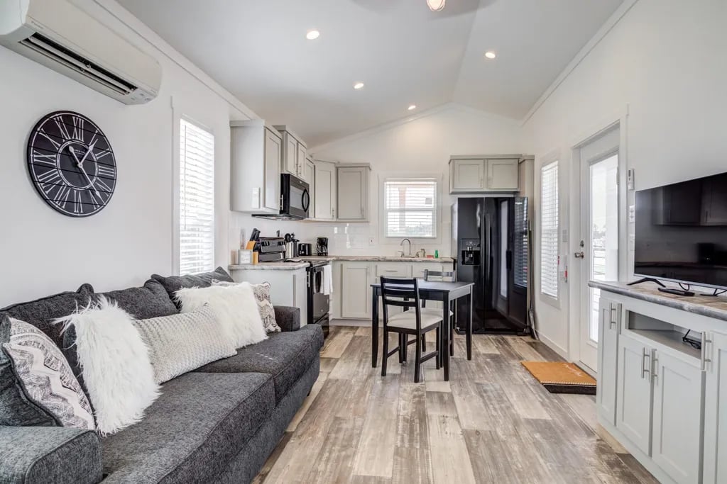 Mont Belvieu RV Resort gallery 1