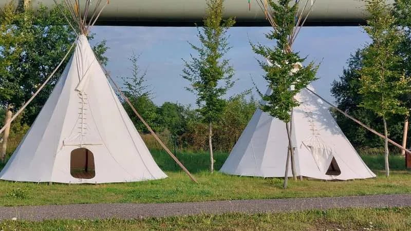 Camping with animals in Zoopark Zelčín gallery 3