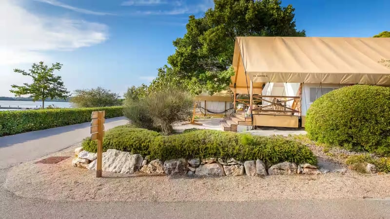 Arena One99 Glamping