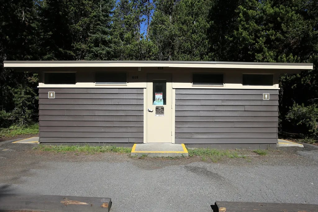 Grant Village Campground — Yellowstone National Park gallery 1