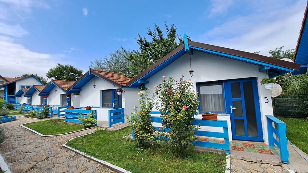 Camping La Agop by Pensiunea Cristian