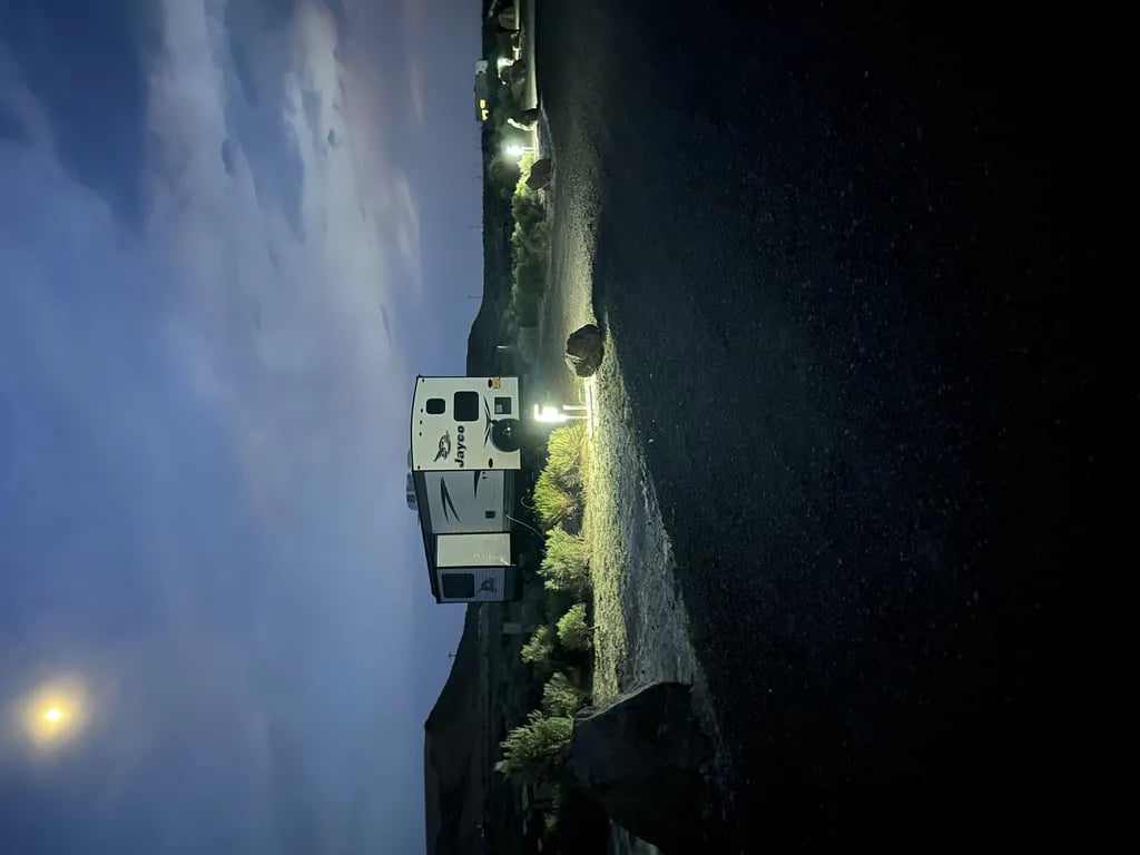 Crane Hot Springs gallery 1