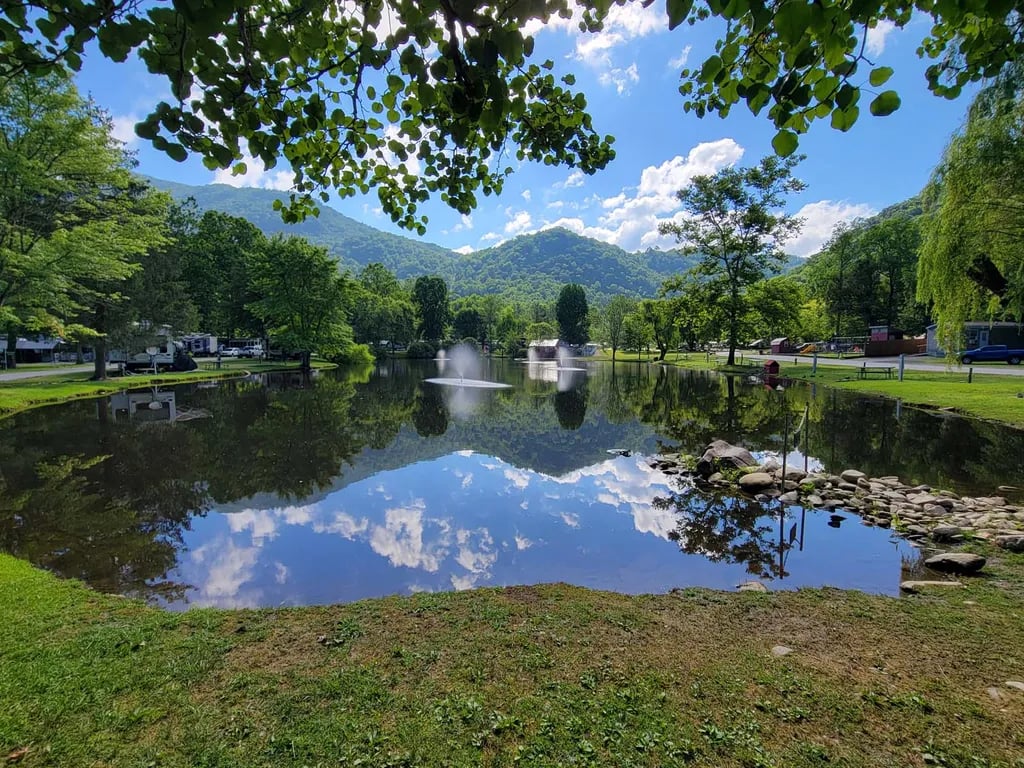 Happy Holiday RV Village gallery 3