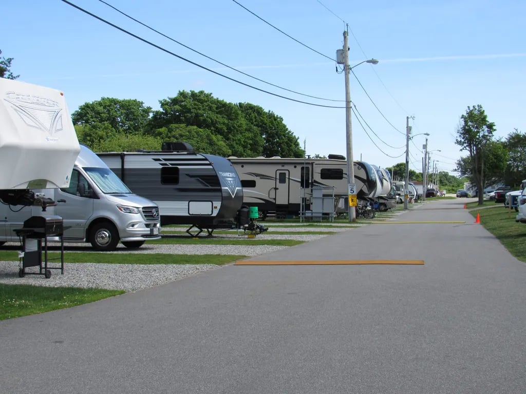 Meadowlark RV Park