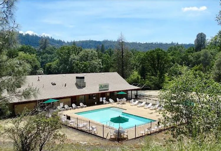 Yosemite Pines RV Resort & Family Lodging gallery 2