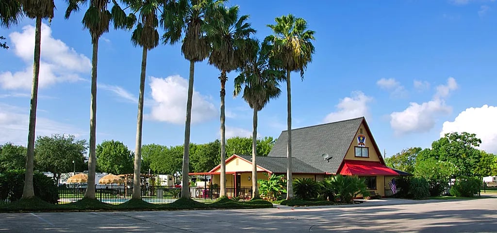 Houston East RV Resort gallery 1