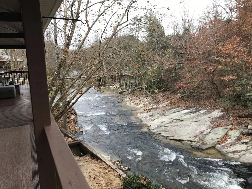 Roaring River Vineyards RV Campground gallery 1