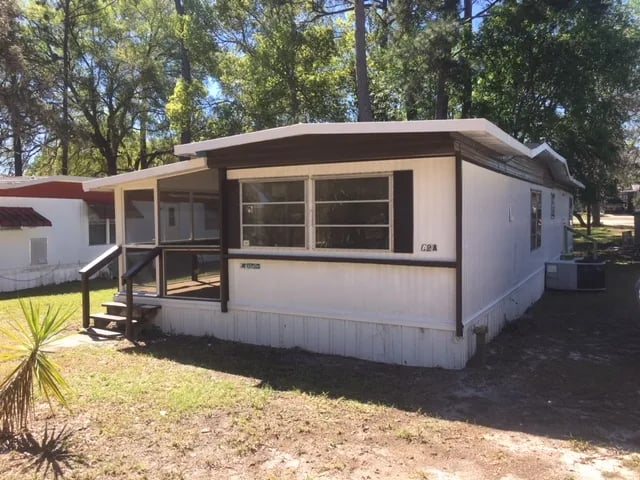 Lake Bryant Mobile Home & RV Park gallery 1
