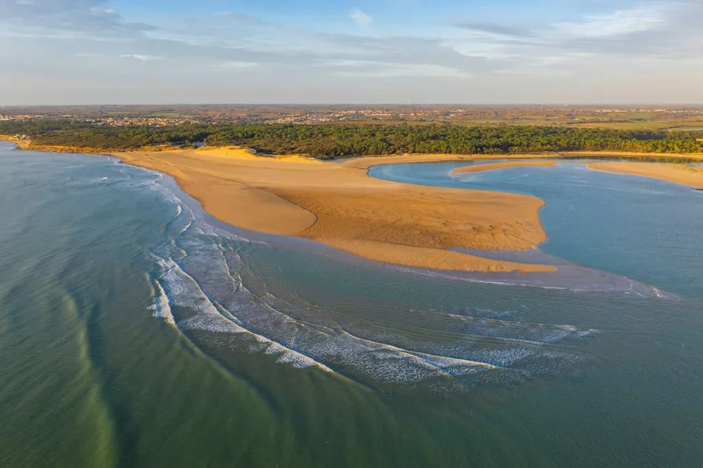 La Ventouse gallery 2