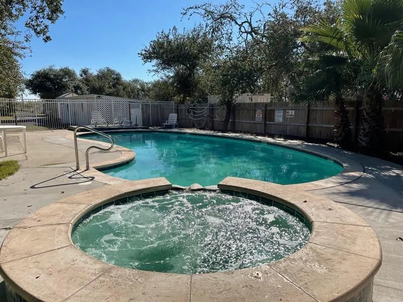 Ancient Oaks RV Park gallery 2