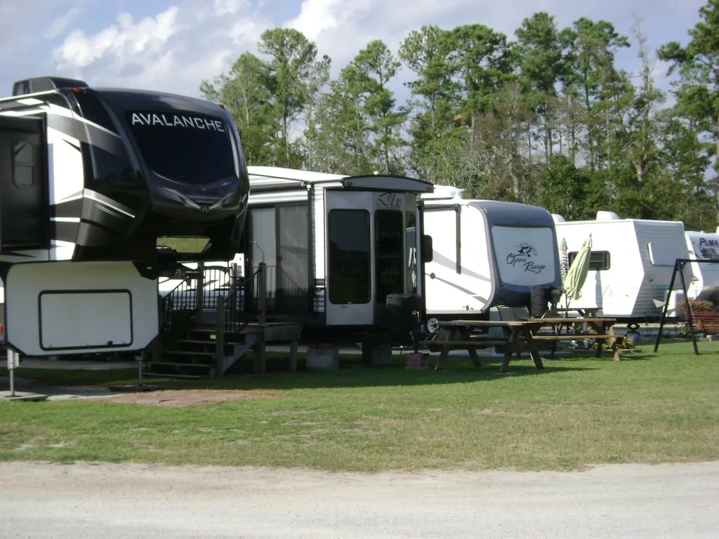 Rivers Edge Family Campground gallery 2