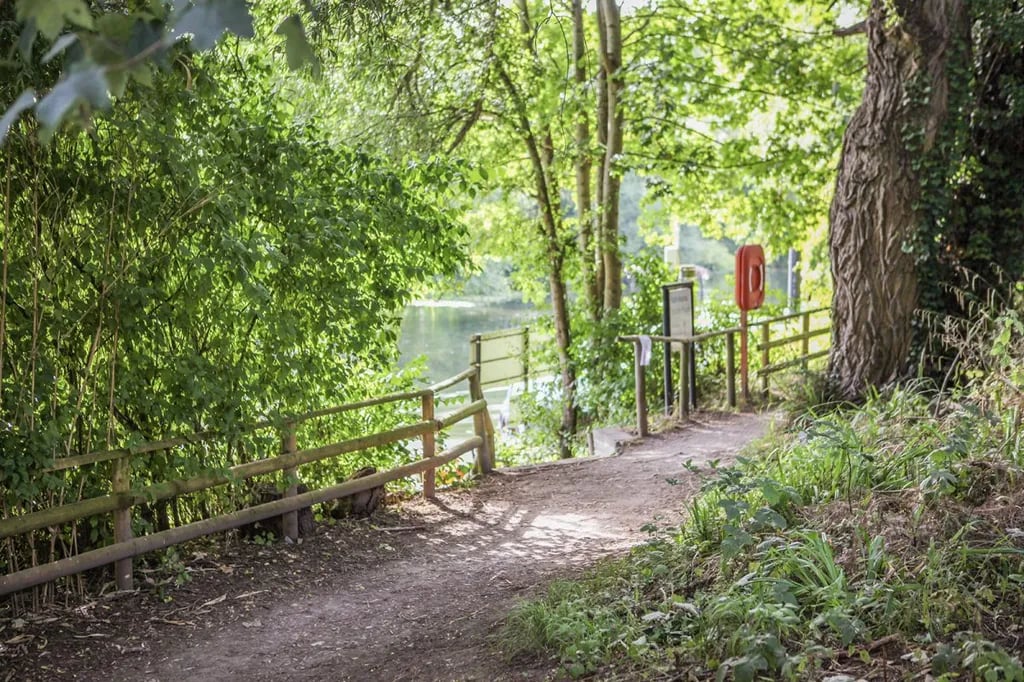 Bath Marina & Caravan Park gallery 1