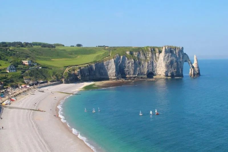 Camping Les Falaises de Toussaint gallery 2