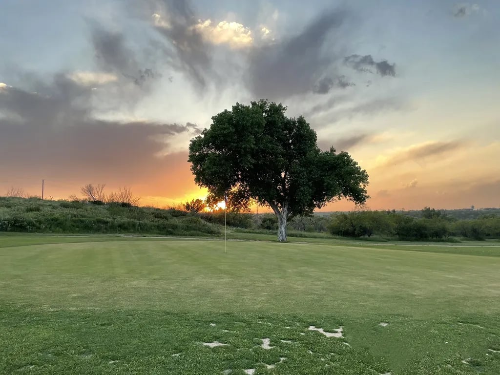 Roaring Springs Ranch Club gallery 1