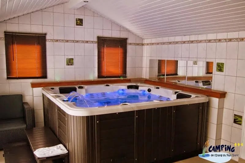 Camping de l’Étang du Pays Blanc gallery 3