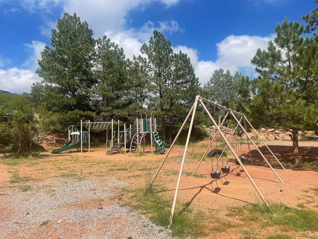 Mountaindale Cabin & RV Resort gallery 1