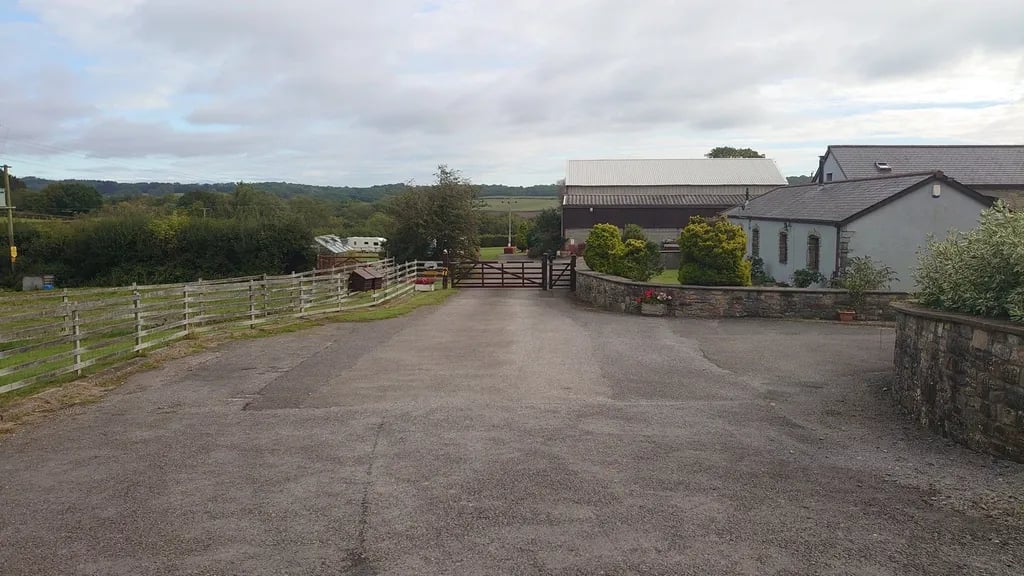 Vishwell Farm Caravan Site gallery 3