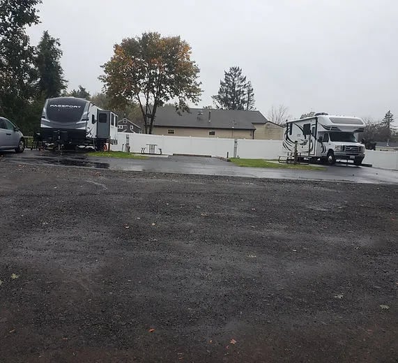 Totoket Valley RV Park