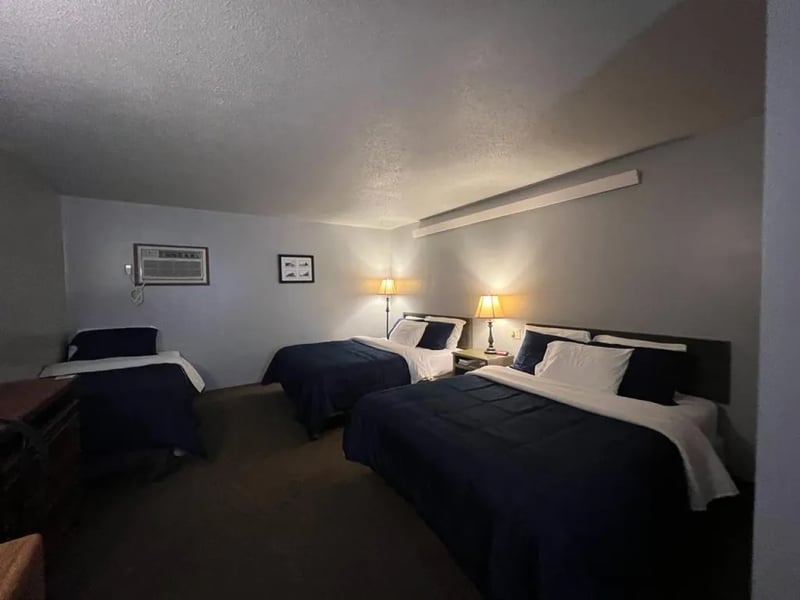 Siding 36 Motel & RV Park gallery 1